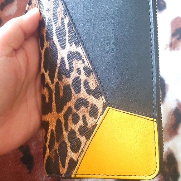 *** NOT AVAILABLE!!! *** - Picture 6 of 10